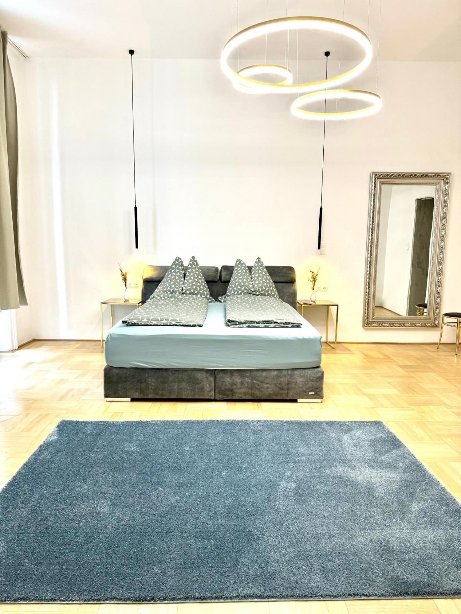 Opera Vienna Apartment 145 M2 Экстерьер фото